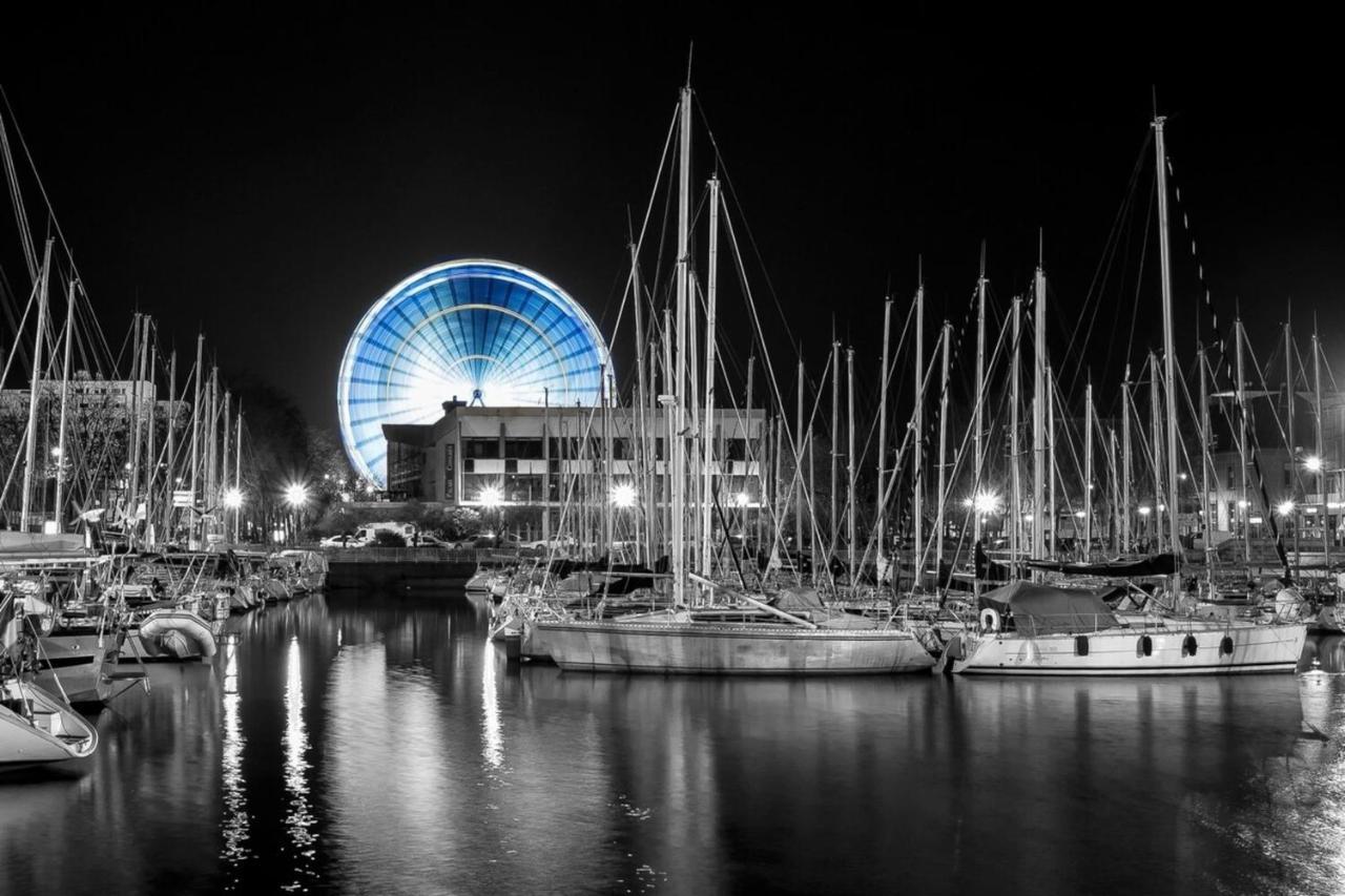 L'Aparte Hyper Centre Lumineux Lorient Exterior photo